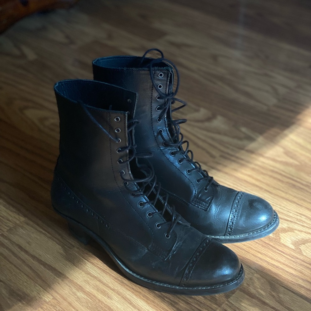 Jo Bear Victorian Boots size 40